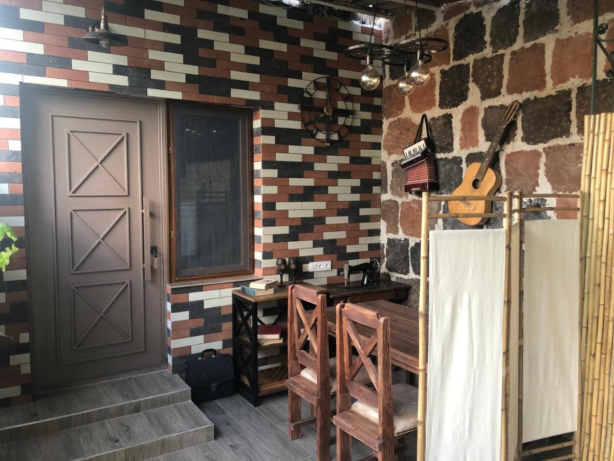 Karen'S Dom & Terrace Villa Erivan Dış mekan fotoğraf